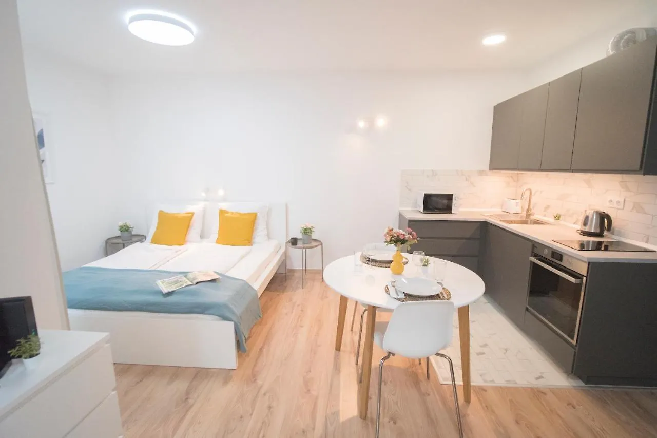 K111 Klapka Apartment location